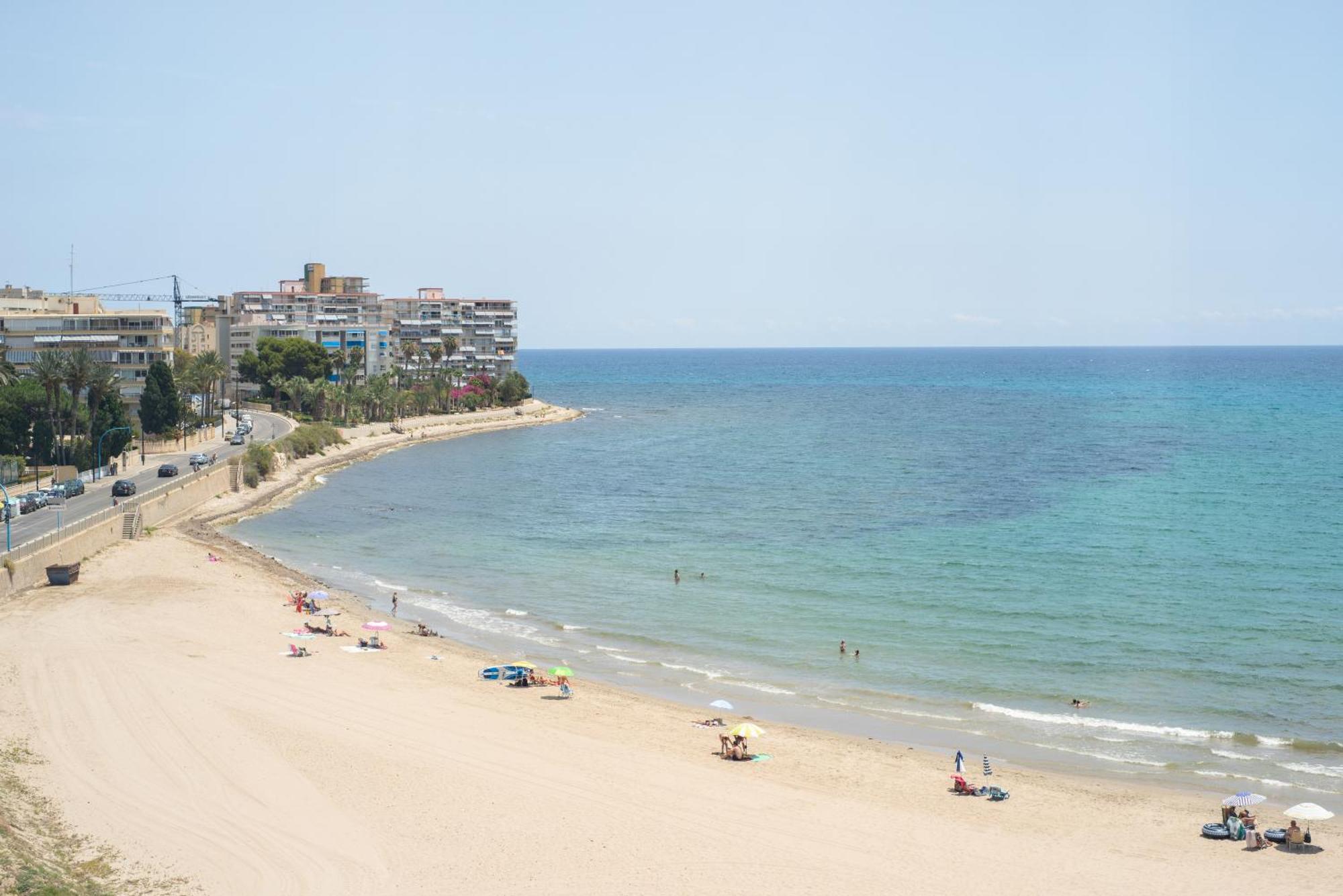 Atico Frente Al Mar 2 Terrazas Barbacoa Y Parking Sujeto A Disponibilidad Appartement El Campello Buitenkant foto