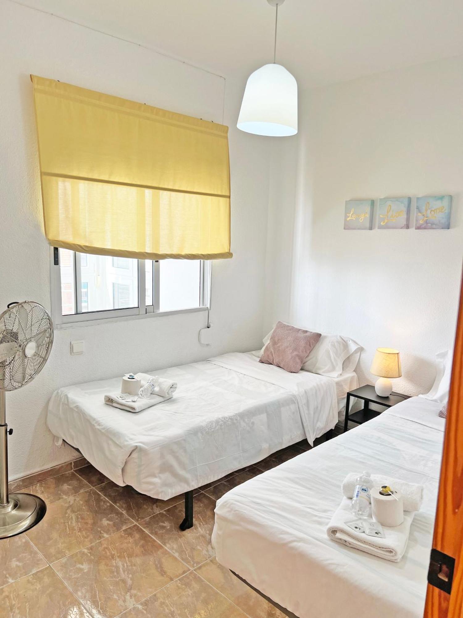 Atico Frente Al Mar 2 Terrazas Barbacoa Y Parking Sujeto A Disponibilidad Appartement El Campello Buitenkant foto
