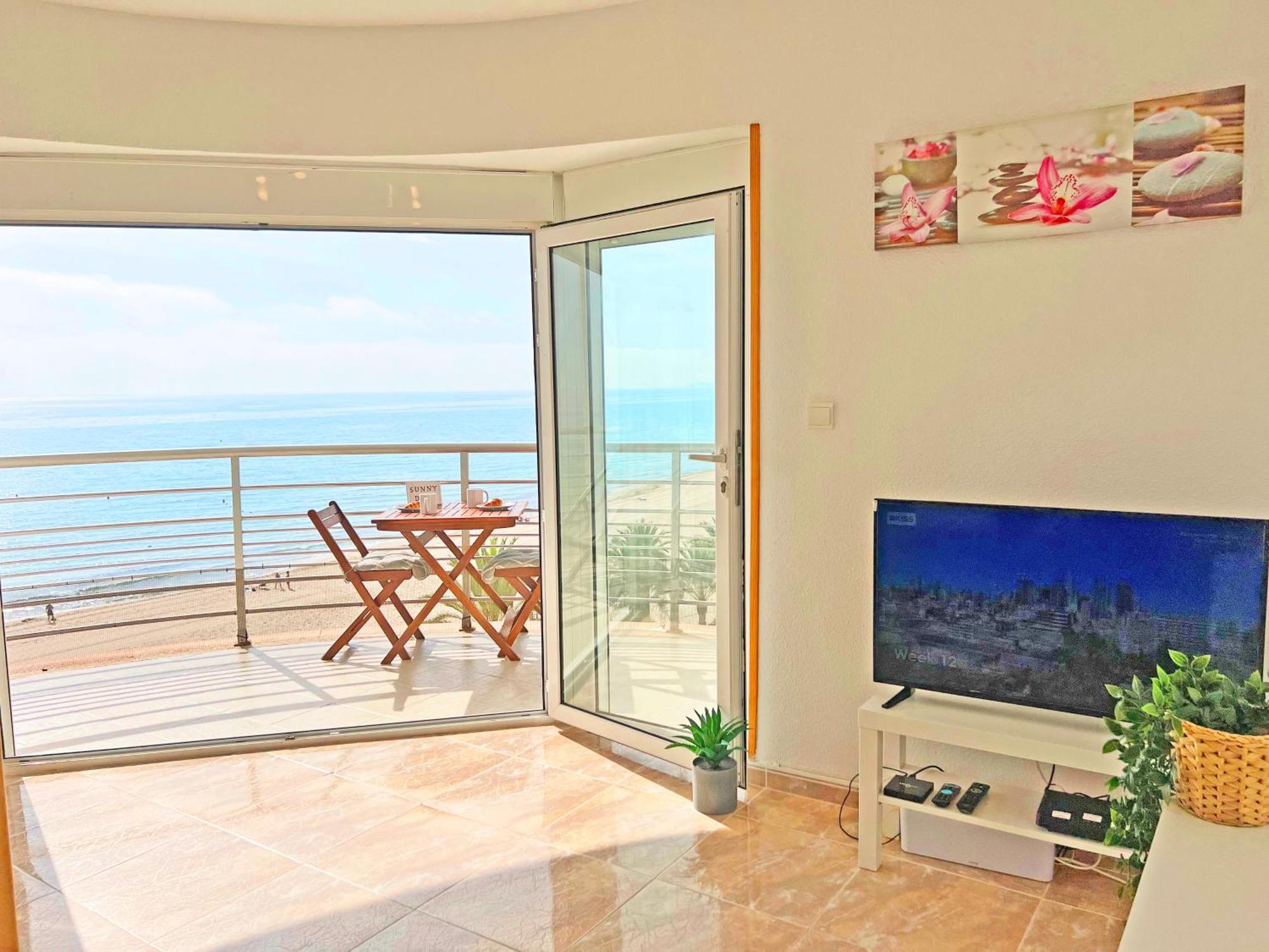 Atico Frente Al Mar 2 Terrazas Barbacoa Y Parking Sujeto A Disponibilidad Appartement El Campello Buitenkant foto