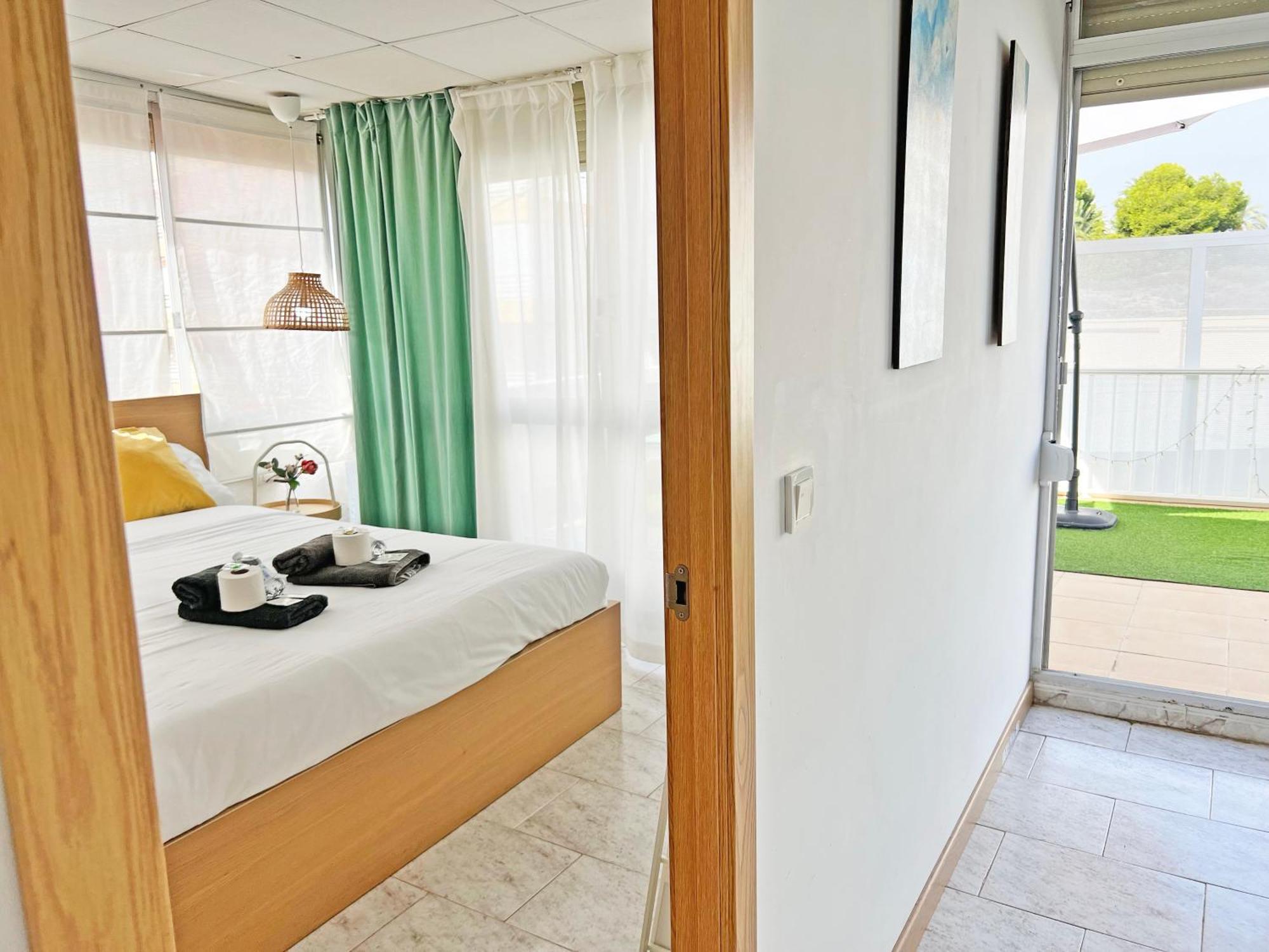 Atico Frente Al Mar 2 Terrazas Barbacoa Y Parking Sujeto A Disponibilidad Appartement El Campello Buitenkant foto